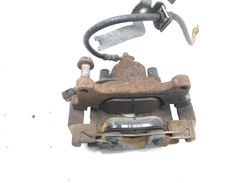 Суппорт передний левый