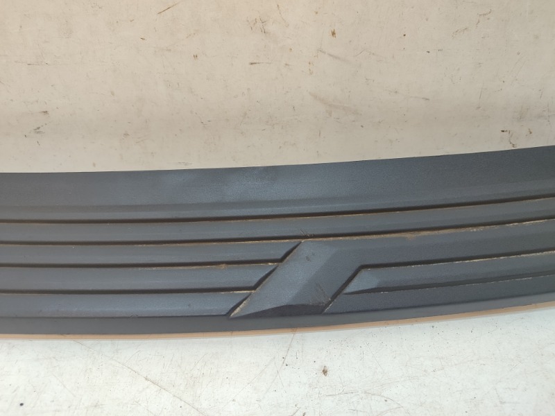 Накладка заднего бампера