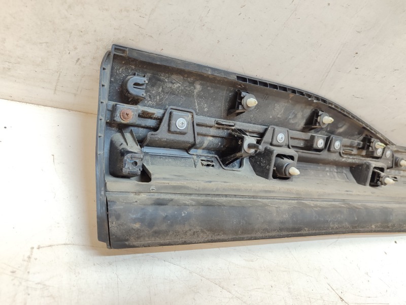 Накладка двери задней правой