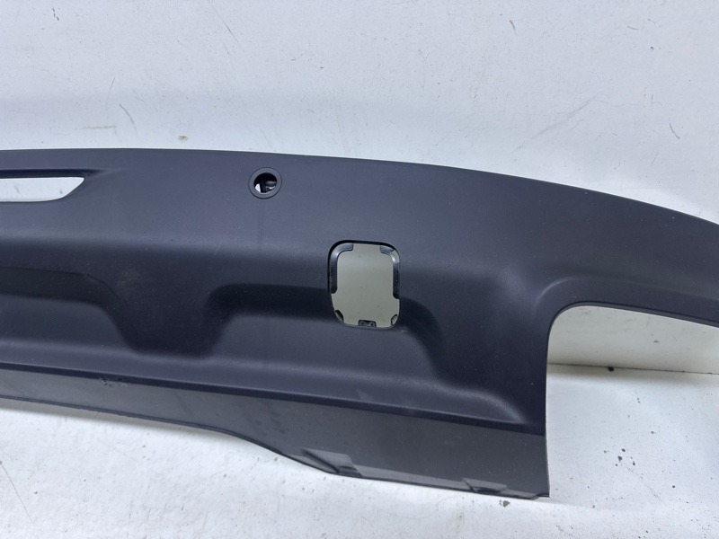 Спойлер заднего бампера