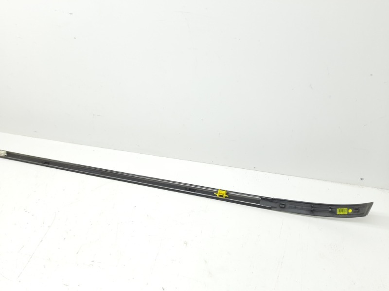 Молдинг крыши левый