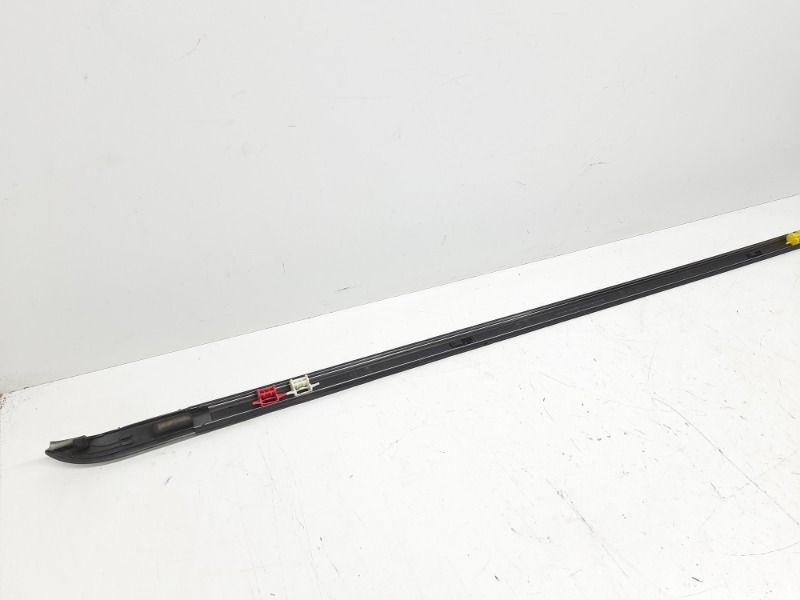 Молдинг крыши левый