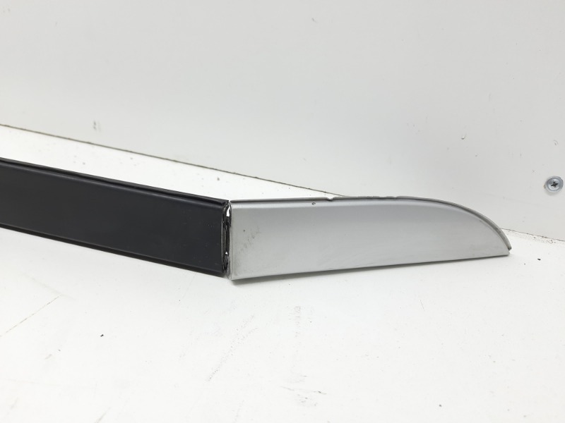 Молдинг крыши правый