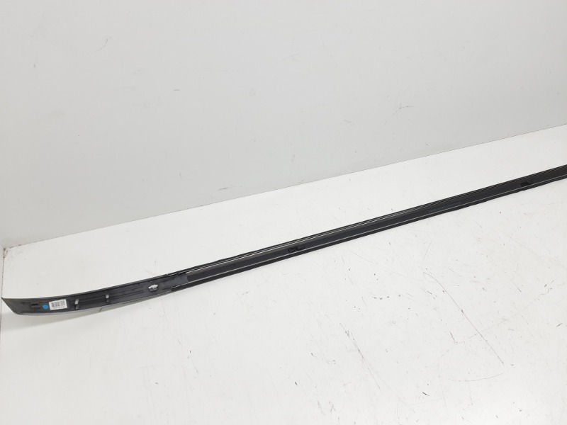 Молдинг крыши правый