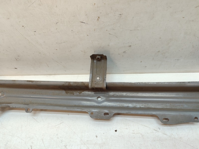 Усилитель заднего бампера