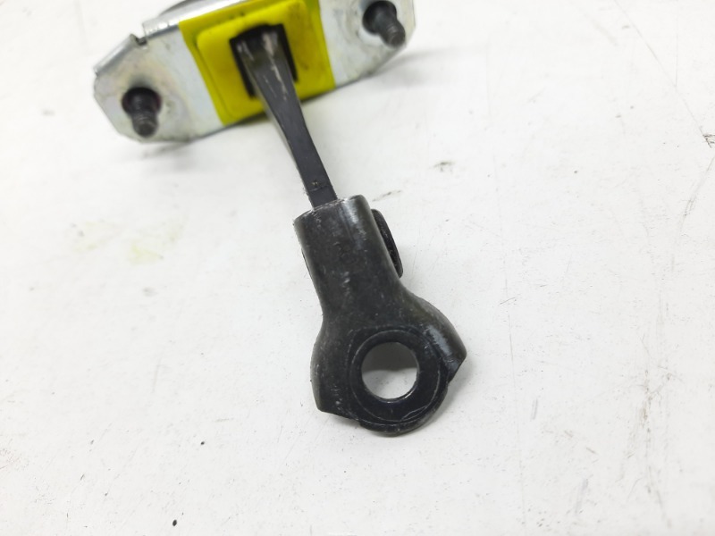 Ограничитель двери