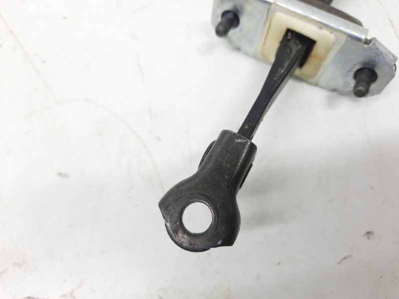 Ограничитель двери