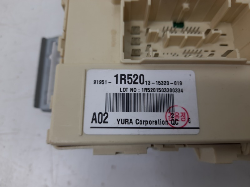 Блок предохранителей