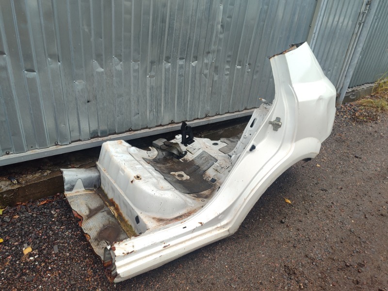 Крыло заднее левое