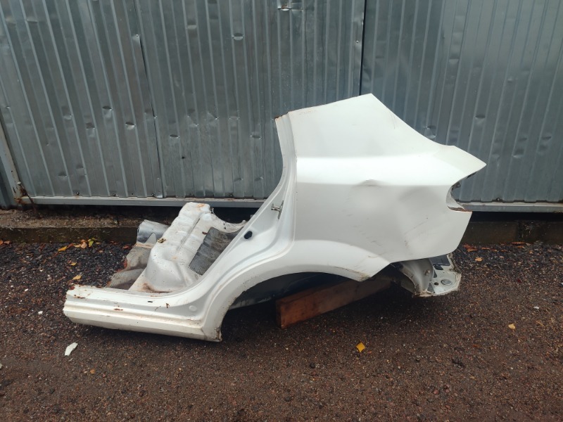 Крыло заднее левое