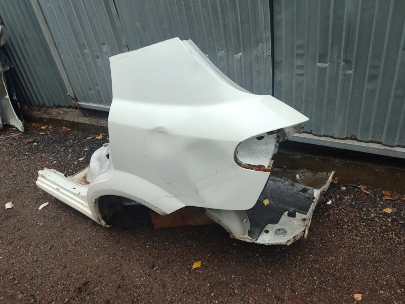 Крыло заднее левое