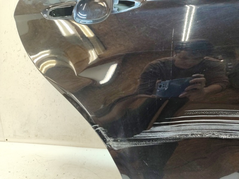 Дверь задняя правая