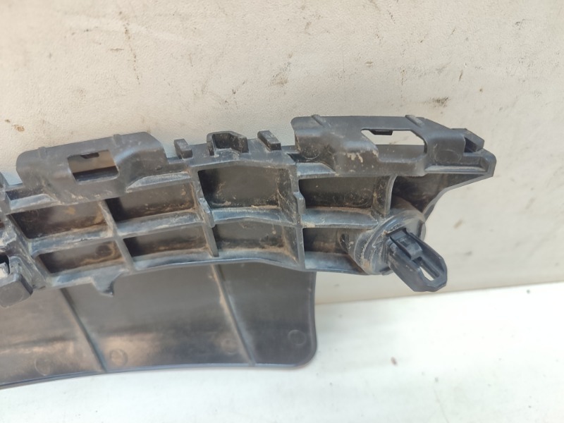 Крепеж бампера