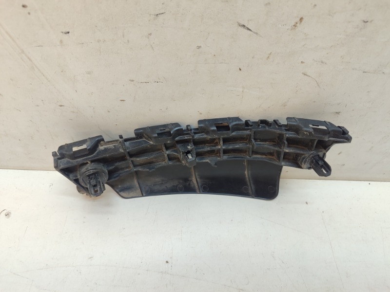 Крепеж бампера