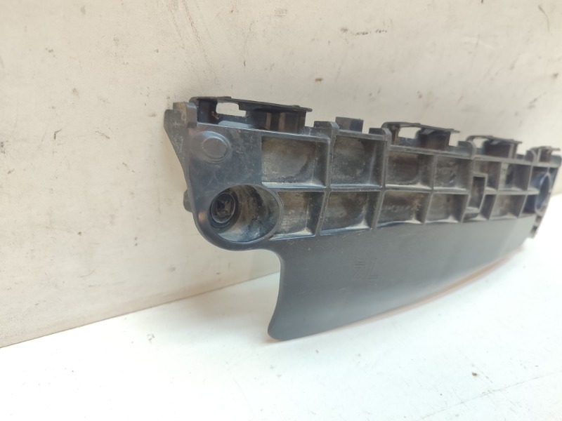 Крепеж бампера