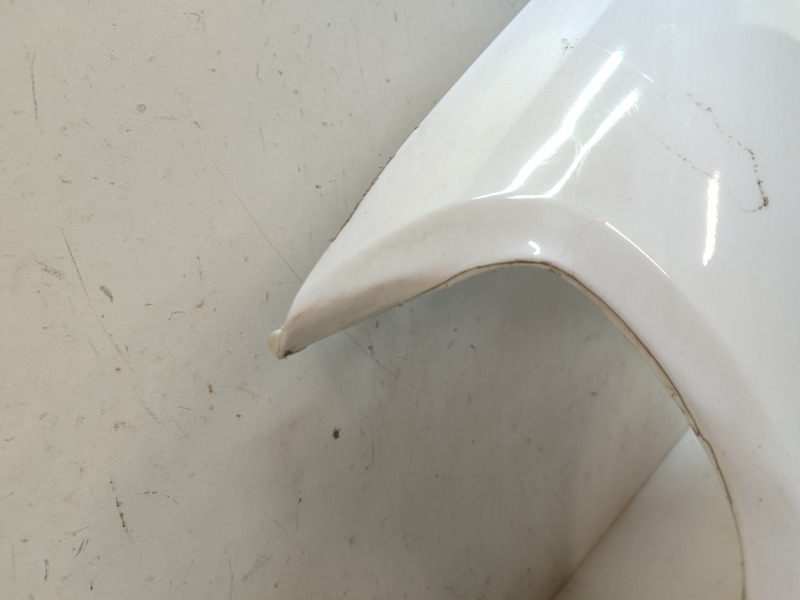 Крыло переднее левое