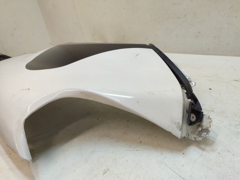 Крыло переднее левое