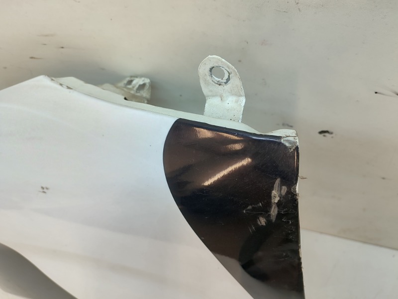 Крыло переднее левое