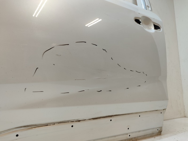 Дверь передняя левая