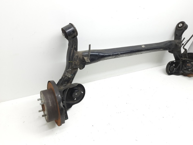 Балка задняя