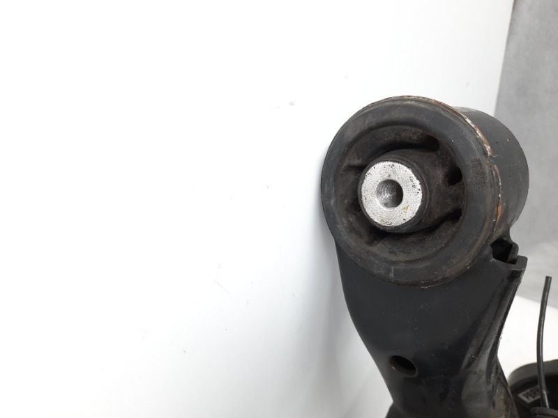 Балка задняя