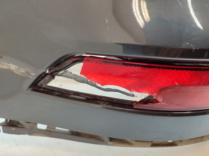 Бампер задний