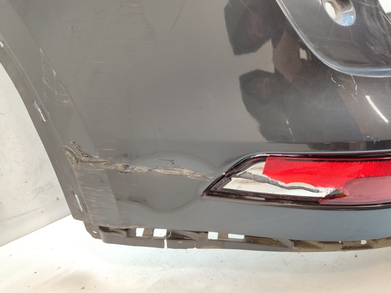 Бампер задний