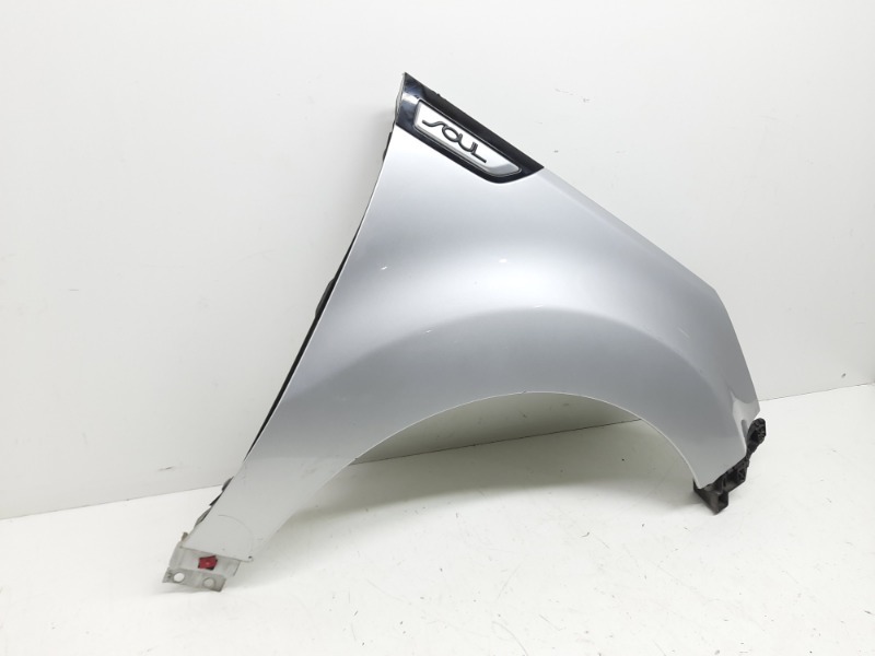 Крыло переднее правое