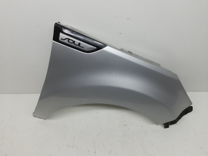 Крыло переднее правое