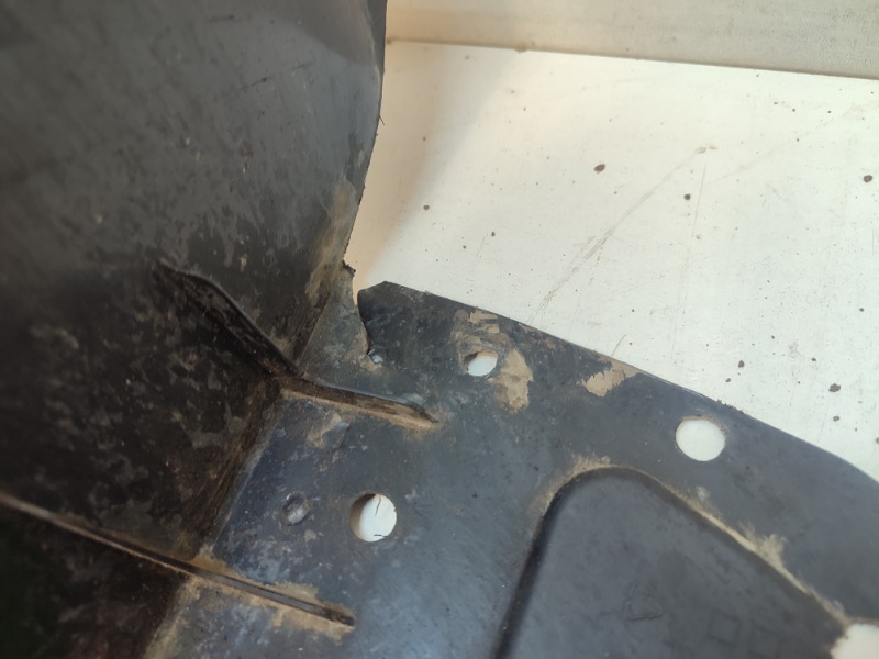 Локер передний левый