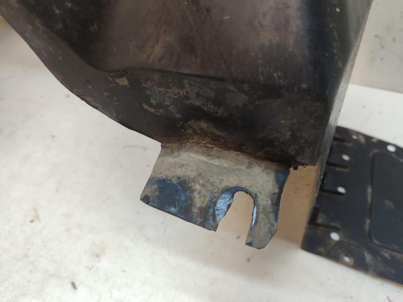 Локер передний левый