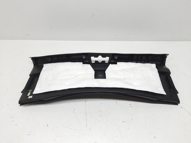 Обшивка багажника