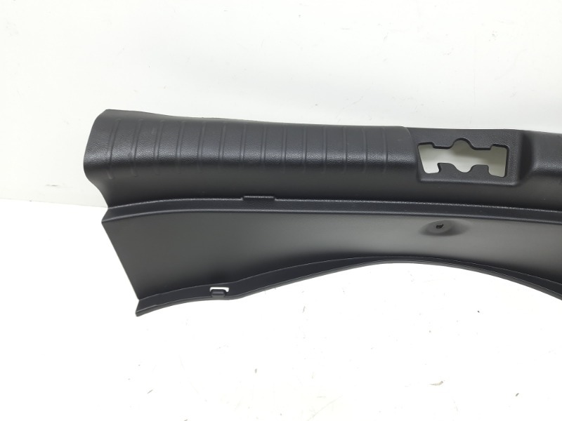 Обшивка багажника