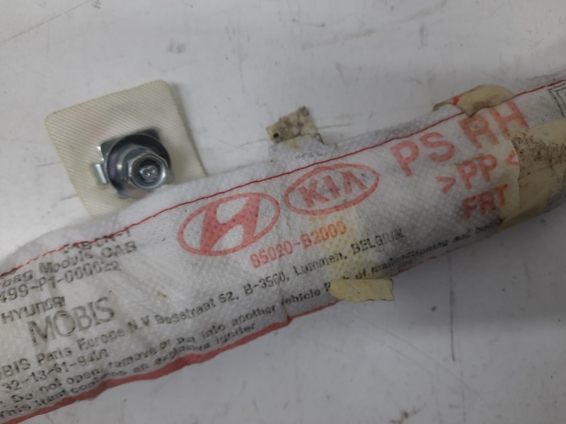 Подушка безопасности боковая (шторка)