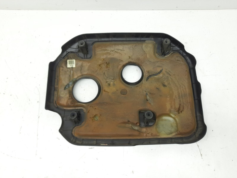 Крышка двигателя