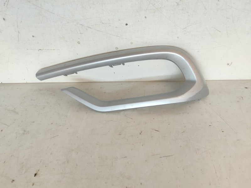 Накладка заднего бампера правая