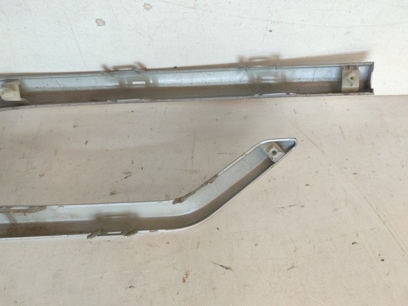 Накладка заднего бампера правая