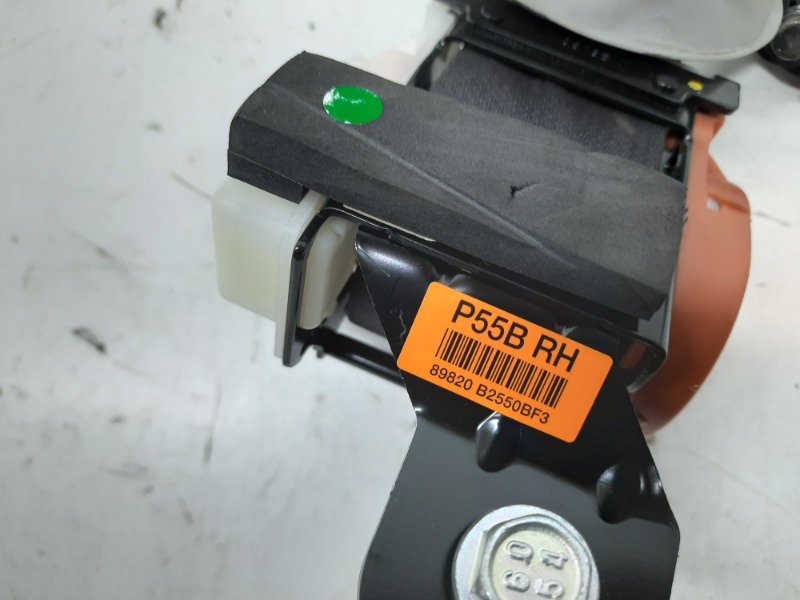 Ремень безопасности