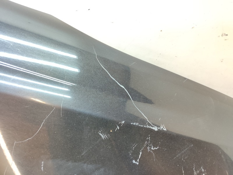 Крыло переднее правое