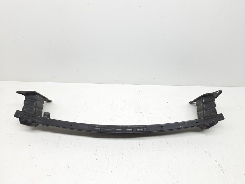 Усилитель переднего бампера