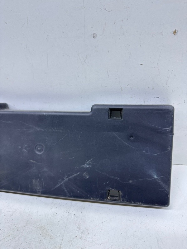 Накладка переднего бампера под номер