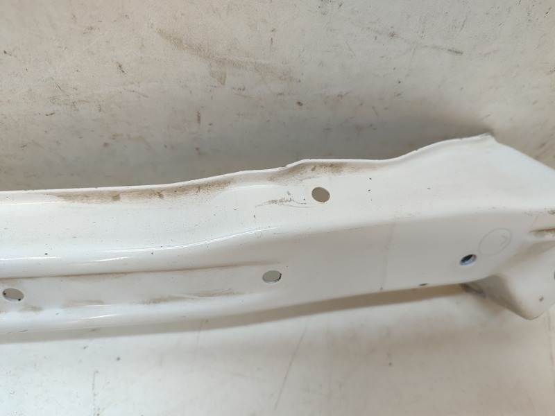 Кронштейн фар левый