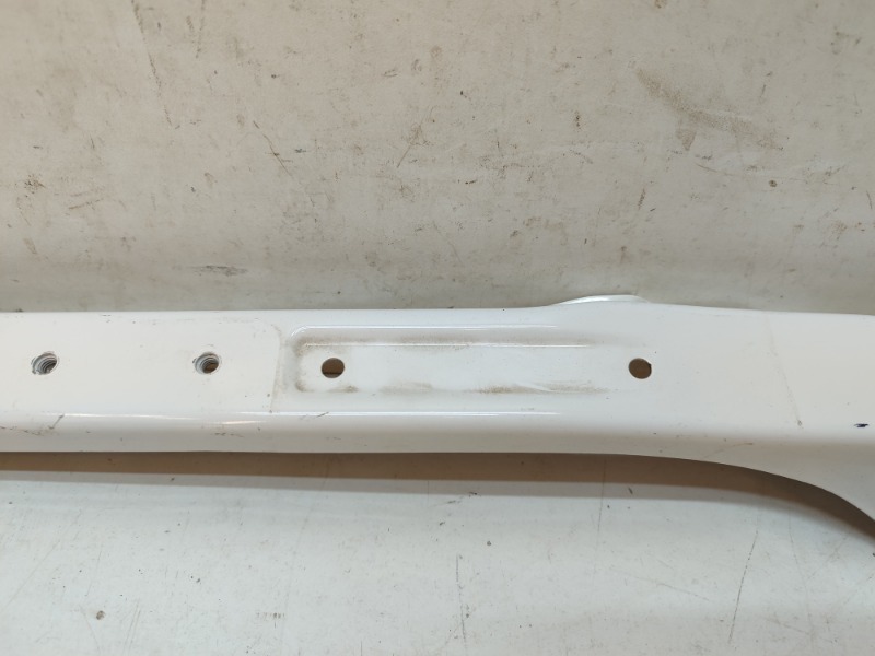 Кронштейн фар левый