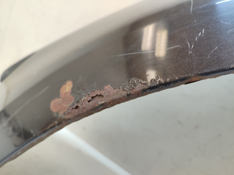 Крыло переднее левое