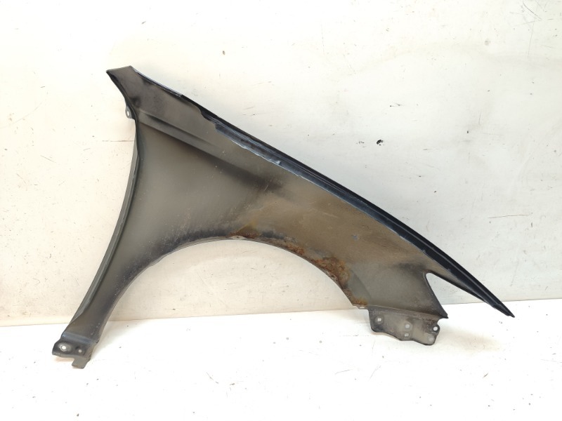 Крыло переднее левое