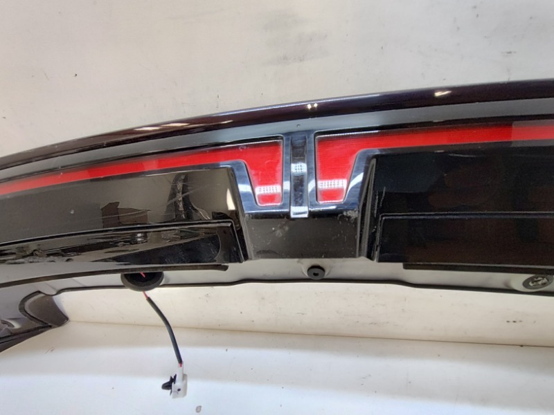 Спойлер (дефлектор) крышки багажника