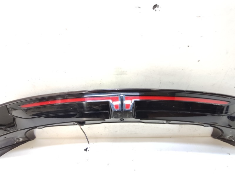 Спойлер (дефлектор) крышки багажника