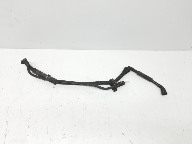 Трубка топливная