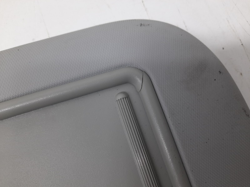 Козырек солнцезащитный