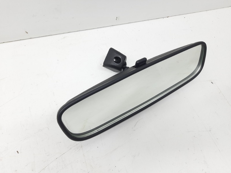 Зеркало заднего вида